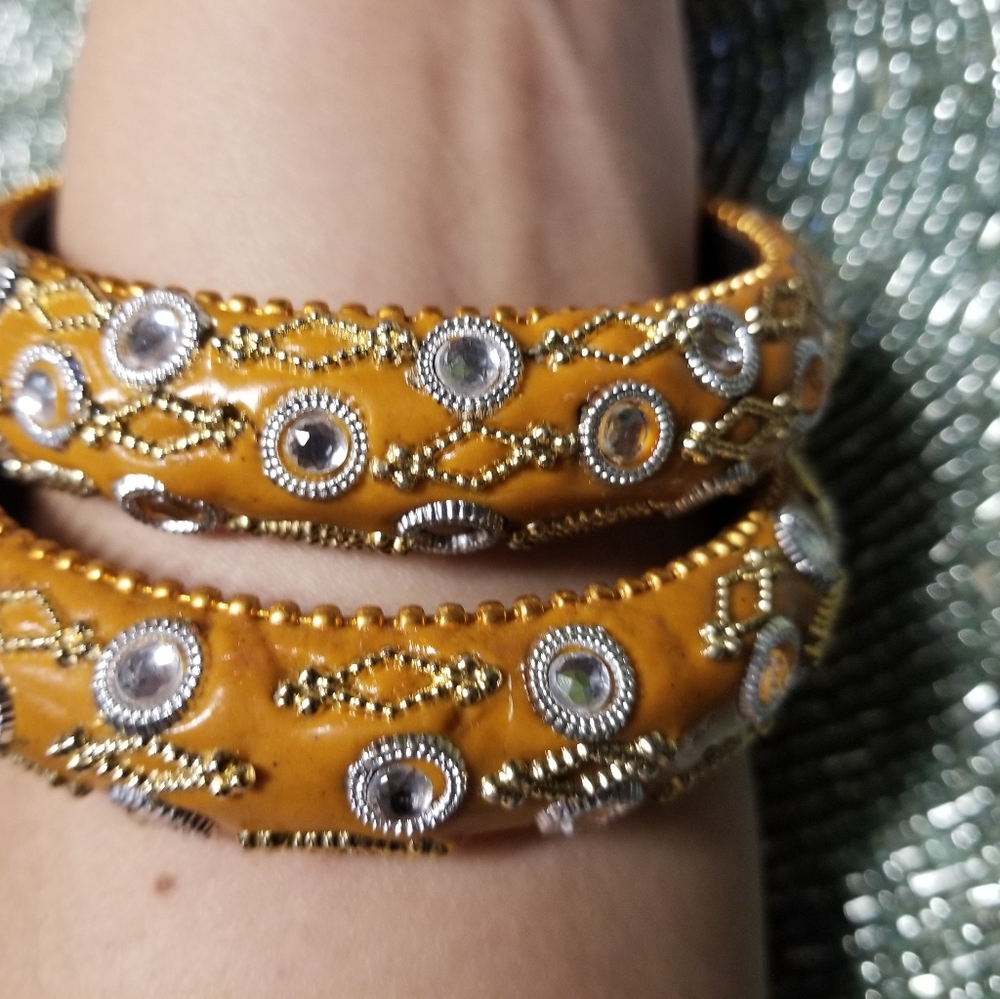 Bangles. - Picture 1 of 3